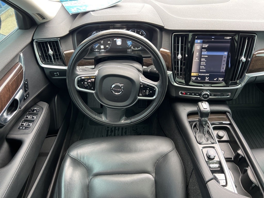 2018 Volvo S90 T5 Momentum